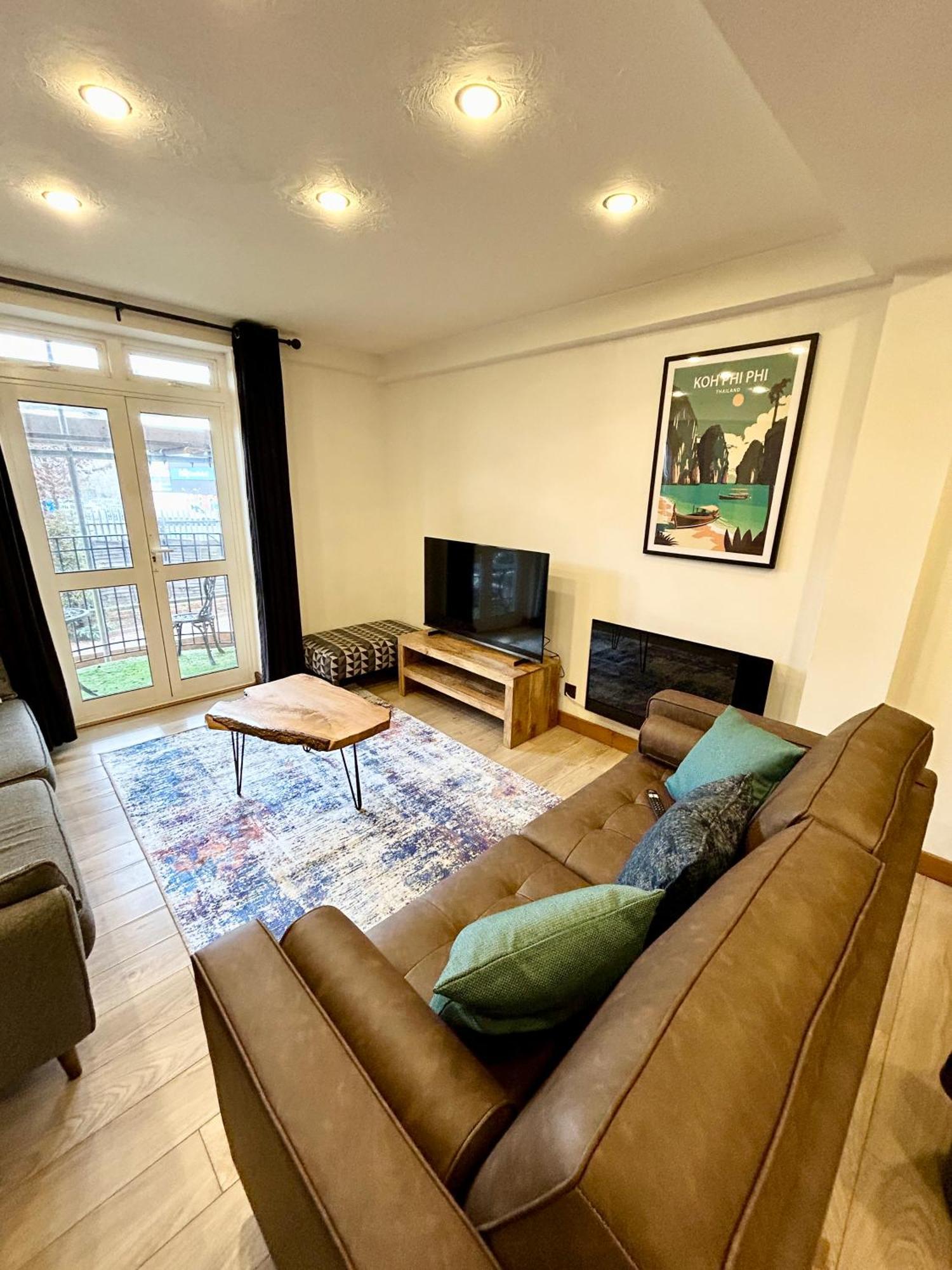 Spacious 3 Bedroom Apartment Close To Marina, 2 Parking Spaces, Kingsize Or Single Beds Southampton Extérieur photo