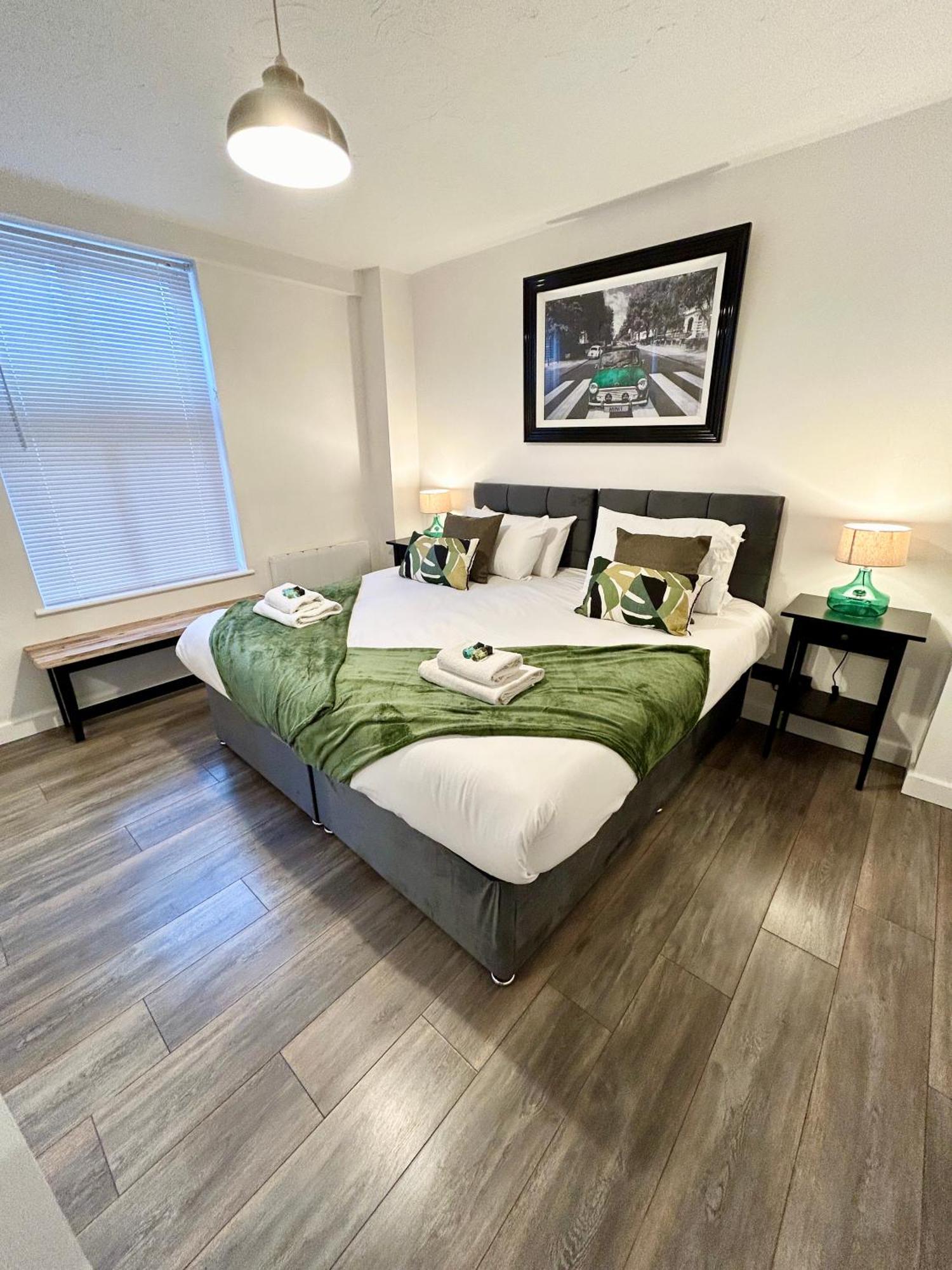 Spacious 3 Bedroom Apartment Close To Marina, 2 Parking Spaces, Kingsize Or Single Beds Southampton Extérieur photo