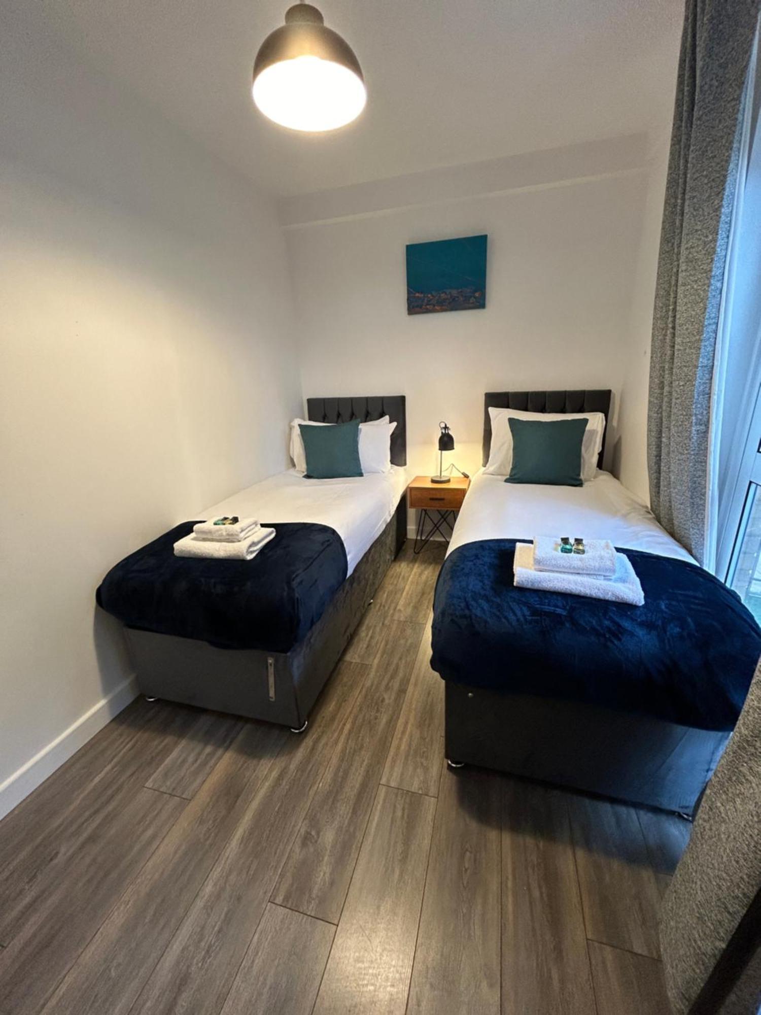 Spacious 3 Bedroom Apartment Close To Marina, 2 Parking Spaces, Kingsize Or Single Beds Southampton Extérieur photo
