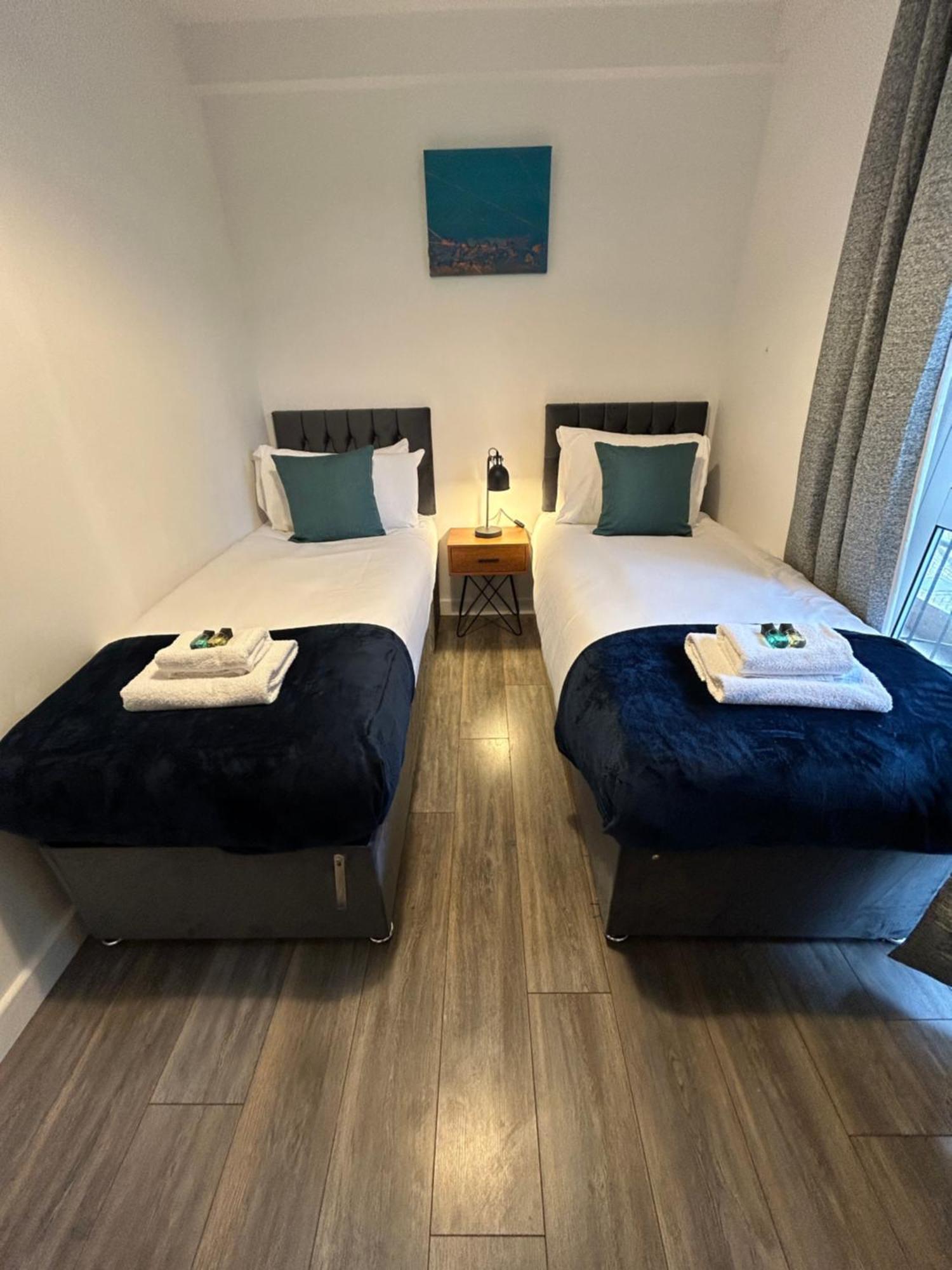Spacious 3 Bedroom Apartment Close To Marina, 2 Parking Spaces, Kingsize Or Single Beds Southampton Extérieur photo