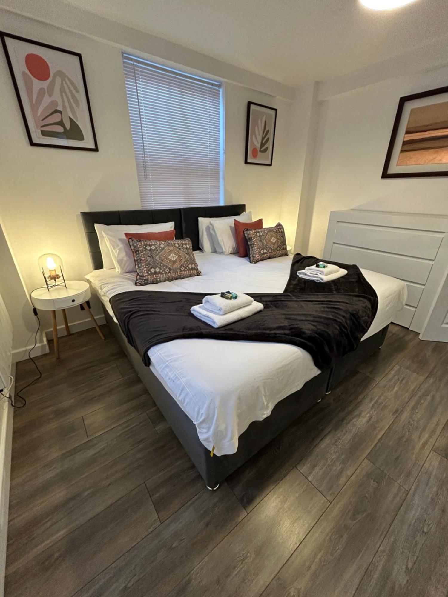Spacious 3 Bedroom Apartment Close To Marina, 2 Parking Spaces, Kingsize Or Single Beds Southampton Extérieur photo
